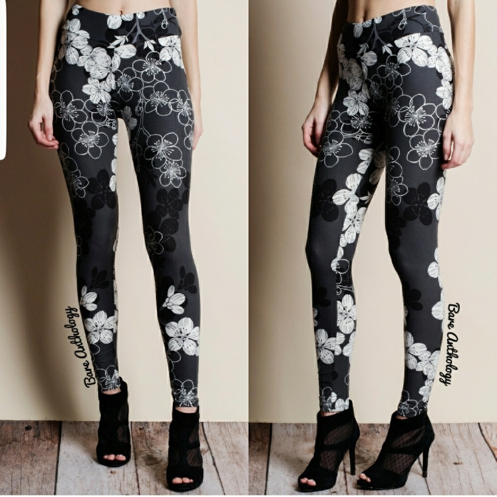 Black & White Floral Leggings